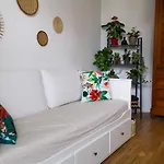 Superb Bright Apartment Near La Villette