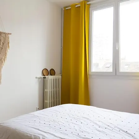 Superb Bright Near La Villette Apartment Paris