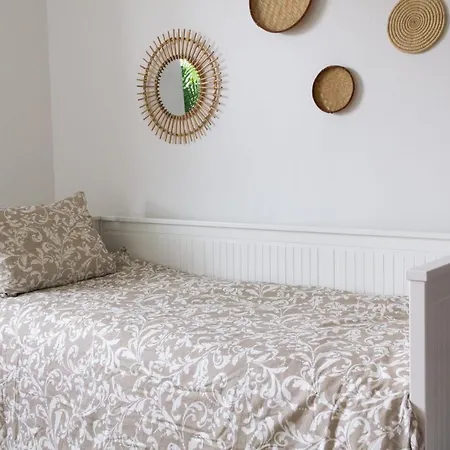 Superb Bright Near La Villette Apartment *